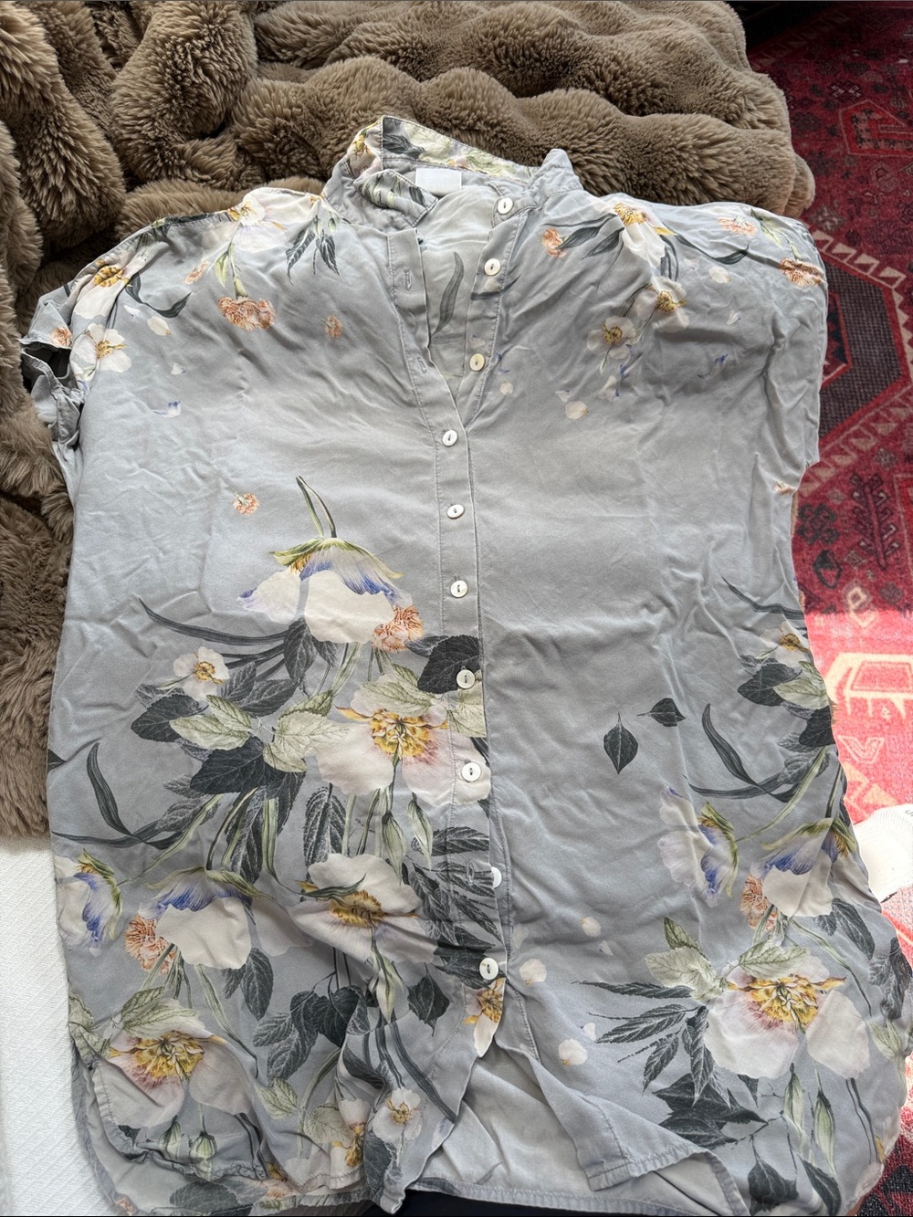 Plum Pretty Sugar Gray Floral Button-Down Blouse